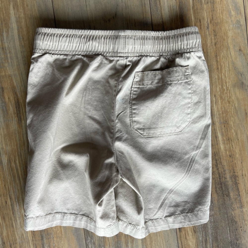 Old Navy Boys Shorts - Picture 2 of 4
